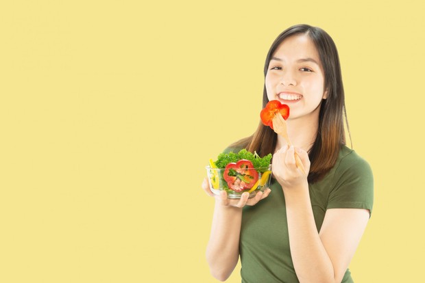 Makan makanan sehat