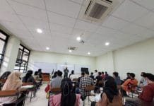 Langkah Awal Gemilang: 5 Kebiasaan Penting yang Harus Dimiliki Mahasiswa Baru