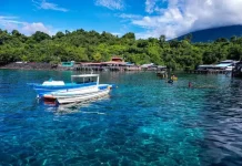 Pantai Jikomalamo: Keindahan Laut, Budaya Tradisional, dan Relaksasi di Ternate