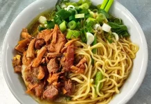 Cara Bikin Mie Ayam Ala Jawa di Rumah, Rasa Autentik Kayak di Warung Legendaris!