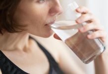 Rahasia Kulit Sehat: Dampak Kurang Minum Air yang Jarang Disadari