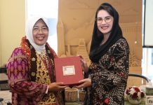 Arumi Bachsin Gagas DEKS, Ruang Kolaboratif UMKM Kerajinan Jawa Timur