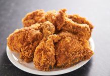 Cara Membuat Ayam Goreng Tepung Super Renyah dengan 3 Tepung Ini